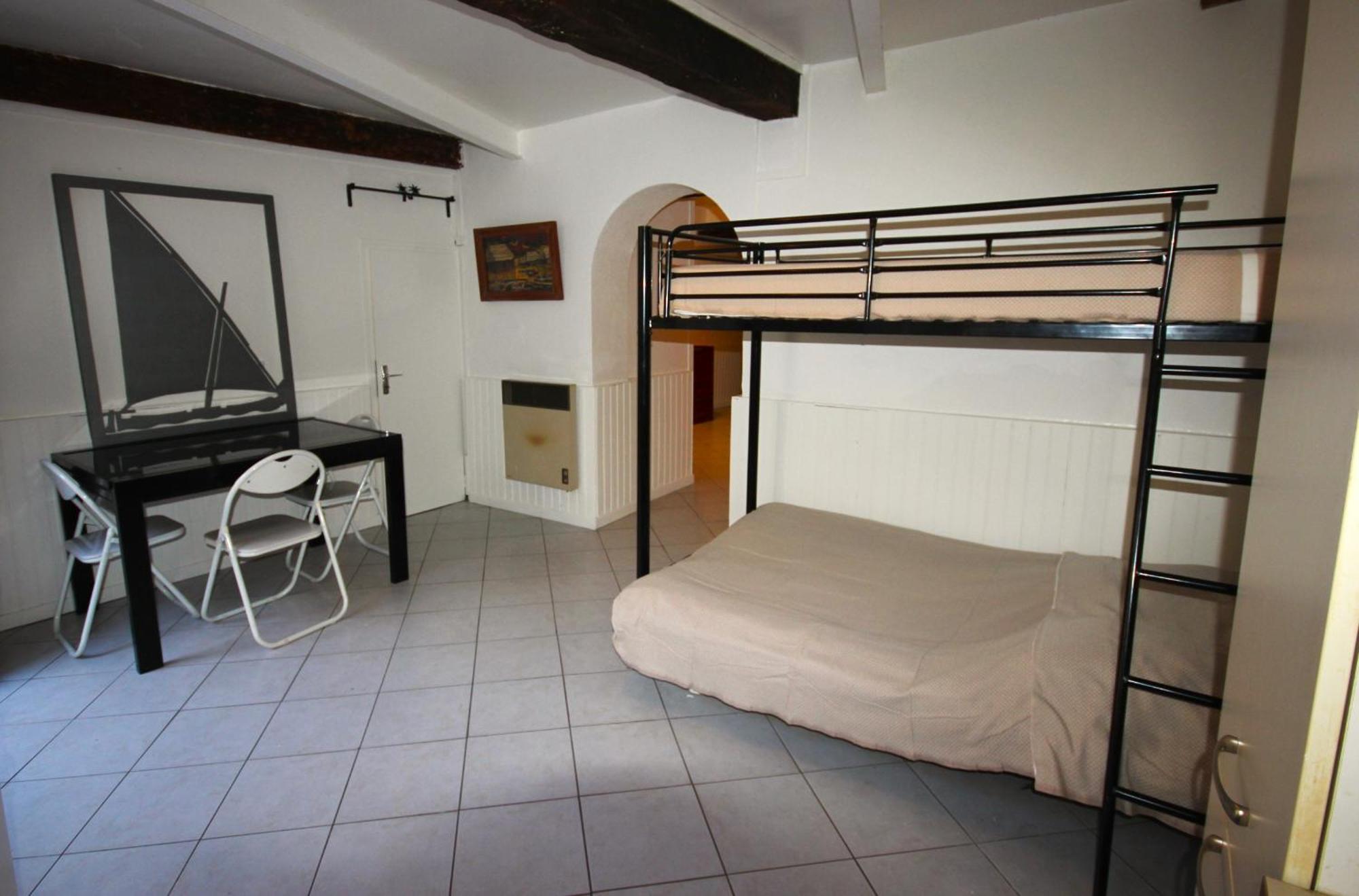 Egalite Appartement *